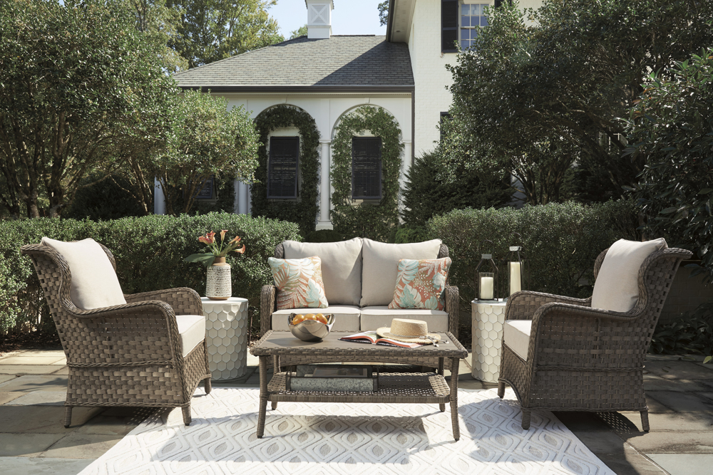 Picture of Set of outdoor furniture