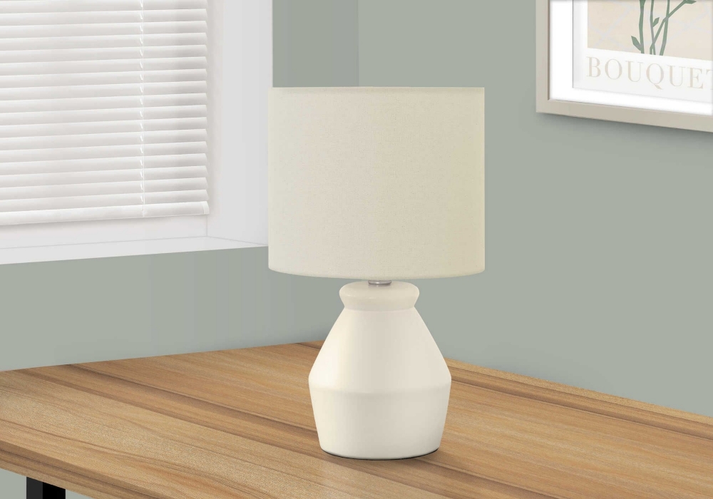 Picture of 17 Inch Table Lamp